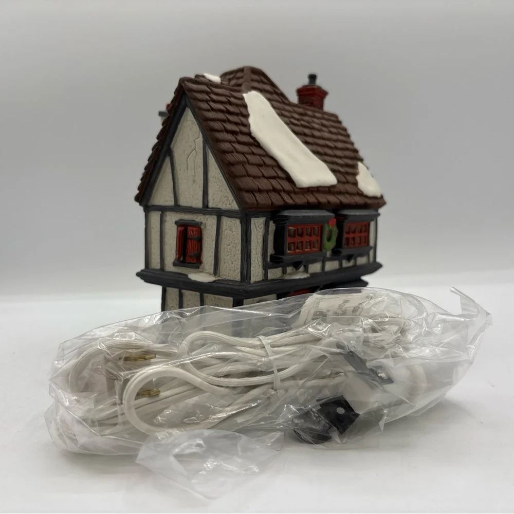 Department 56 1990 HVC Dickens‎ Village Series Tutbury Printer 5568-9 Vintage